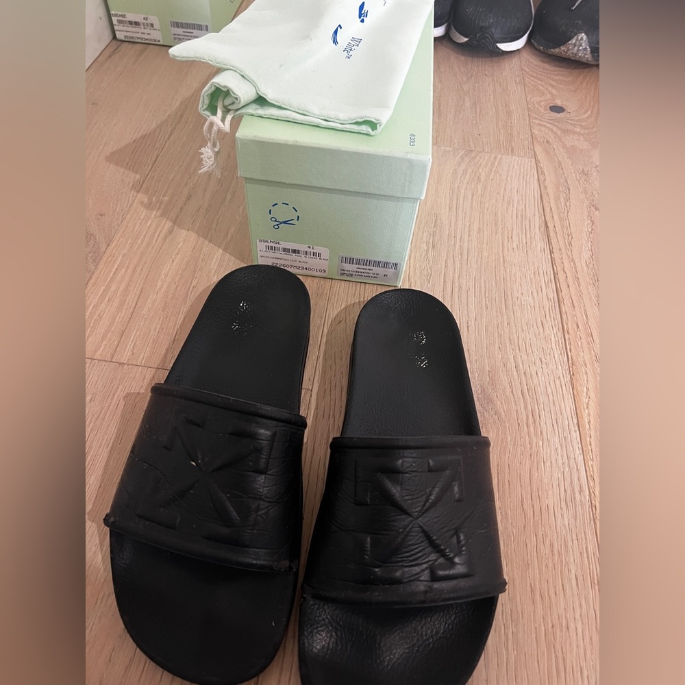 Off-white Brand boys slides size 41/42